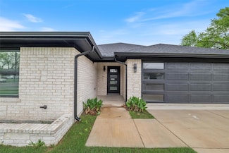 2225 E Overton Rd, Dallas, TX 75216