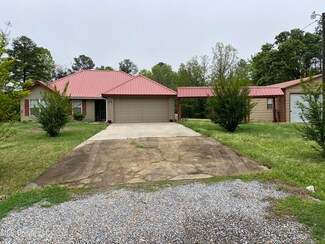 169 Cr 232 Country Rd, Coila, MS 38923