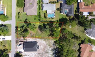781 NE Lanfair St, Port St. Lucie, FL 34983