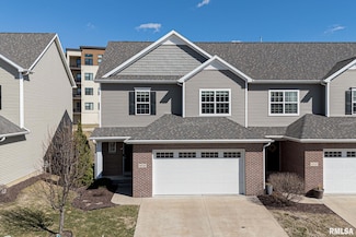 4521 Slate Creek Dr, Bettendorf, IA 52722