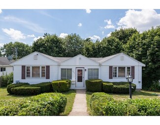 839 E Squantum St, Quincy, MA 02171