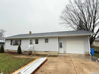 607 1st Ave, Floyd, IA 50435