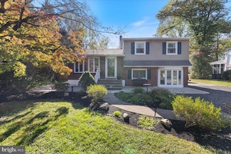 938 Jamison St, Warminster, PA 18974