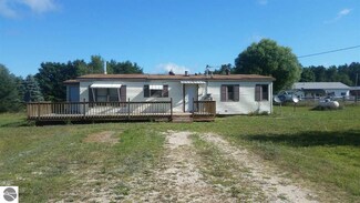 330 South St, Mesick, MI 49668