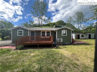 9635 N Carolina 194, Lansing, NC 28643