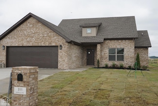 311 Hollis St, Bono, AR 72416