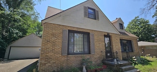 865 Wendover Blvd, Norton Shores, MI 49441