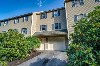 2 Fords Landing Dr, Dover, NH 03820