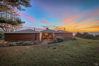 326 Conifer Close, the Sea Ranch, CA 95497