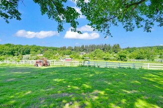425 Powerville Rd, Boonton, NJ 07005