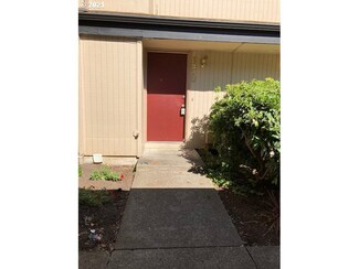1470 Fetters Loop, Eugene, OR 97402