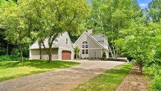 160 Forest Rd, Williamstown, MA 01267