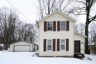 1314 Alamo Ave, Kalamazoo, MI 49006