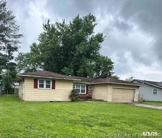 129 E Larry Ln, Scottsburg, IN 47170