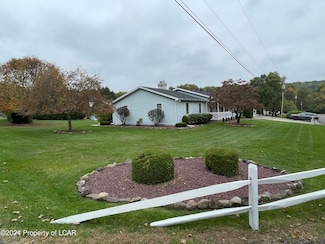 21 Michael Rd, White Haven, PA 18661