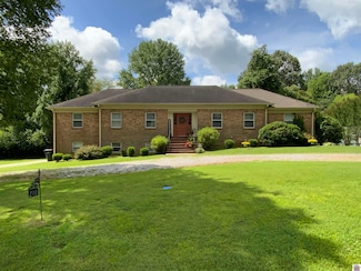 210 Walnut Dr, Paducah, KY 42003