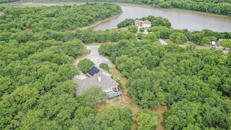 357 Kellys Cir, Runaway Bay, TX 76426