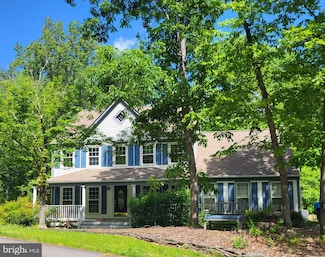 13002 Aderman Ct, Woodbridge, VA 22192