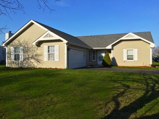 3612 Salem Ct, Island Lake, IL 60042