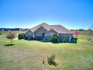 8165 N Hope Ln, Yukon, OK 73099