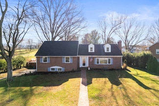 1220 Chatham Rd, Waynesboro, VA 22980