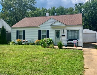 20 High Grove Blvd, Akron, OH 44312