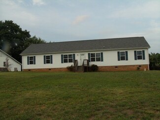 1898 Fairview N, Chatham, VA 24531