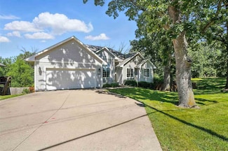1601 12th Ave, Coralville, IA 52241