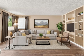 11445 W Maplewood Ave, Littleton, CO 80127