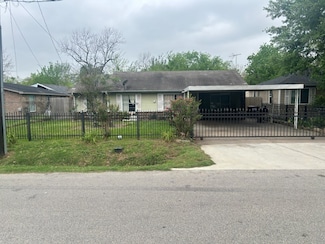 5203 Barrett St, Houston, TX 77022
