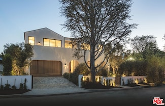 11916 Saltair Terrace, Los Angeles, CA 90049