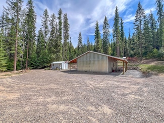 3402 Larkspur Way, Kettle Falls, WA 99141