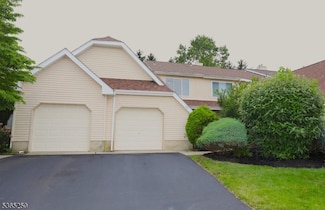 117 Nathan Dr, North Brunswick, NJ 08902