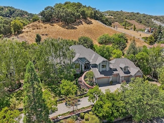 18615 Castle Lake Dr, Morgan Hill, CA 95037