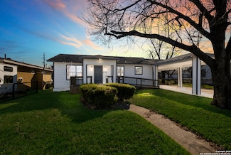 2436 W Woodlawn Ave, San Antonio, TX 78228