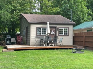 4956 Kathryn Dr, Geneva, OH 44041