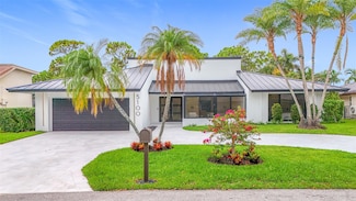 5100 Pineview Cir, Delray Beach, FL 33445