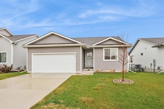 220 NE Adams Ave, Elkhart, IA 50073