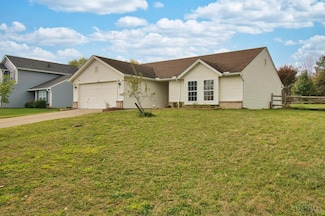 57 Robin Way, Amelia, OH 45102