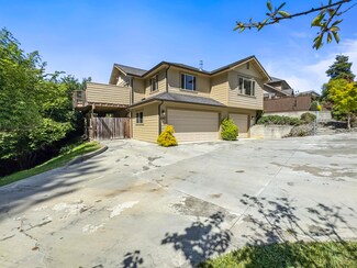 2067 Jeffrey Ln, Eureka, CA 95503