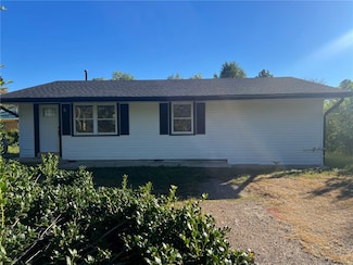 704 Grant St, Danville, AR 72833