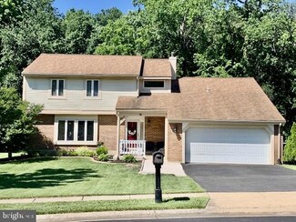 19 Dustin Dr, Claymont, DE 19703