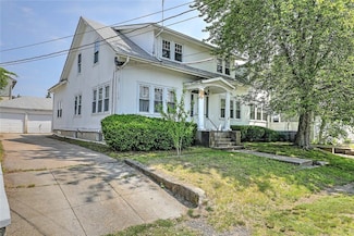 59 Colonial Ave, Cranston, RI 02910