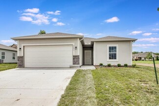 2201 Crestview Place, Raymore, MO 64083