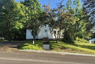 14 Highland Ave, Augusta, ME 04330