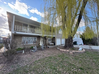 9344 N Lincoln Ave, Niles, IL 60714