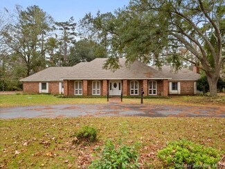 1300 W 10th St, Deridder, LA 70634