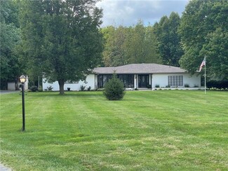 7410 S Arlington Ave, Indianapolis, IN 46237