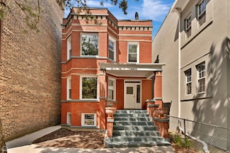 4870 N Magnolia Ave, Chicago, IL 60640