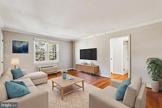 117 E Glebe Rd Unit B, Alexandria, VA 22305